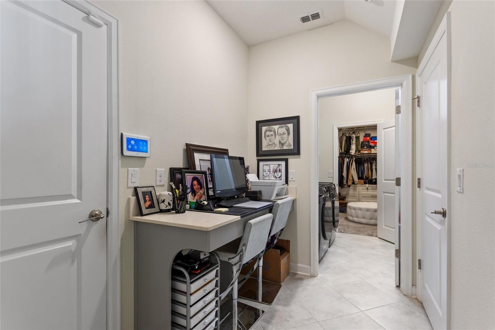 Image 43 of 82 For 8811 Bally Neal Looop