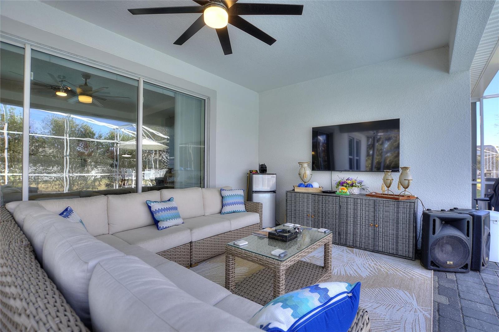 Image 45 of 82 For 8811 Bally Neal Looop