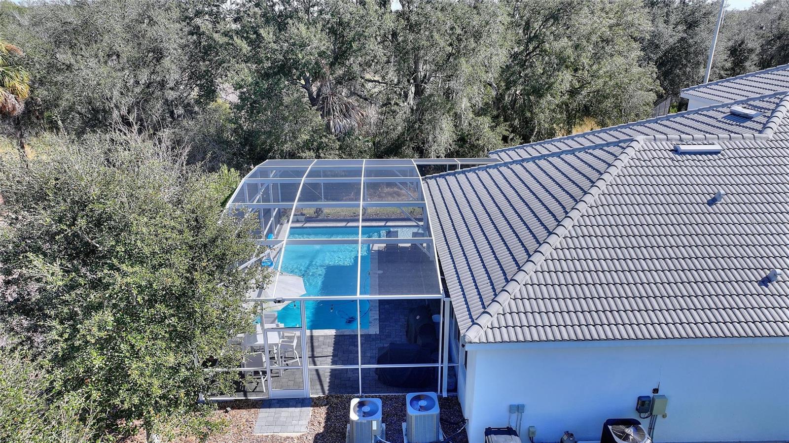 Image 52 of 82 For 8811 Bally Neal Looop