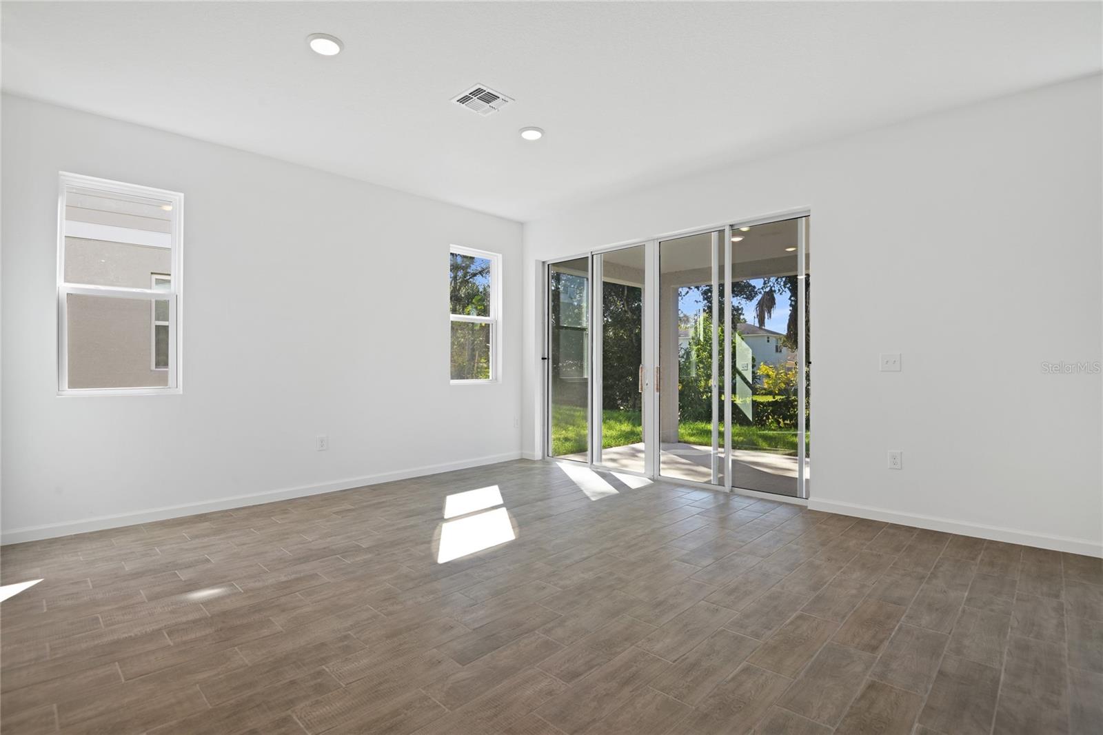 Image 8 of 19 For 766 Lake Dell Road