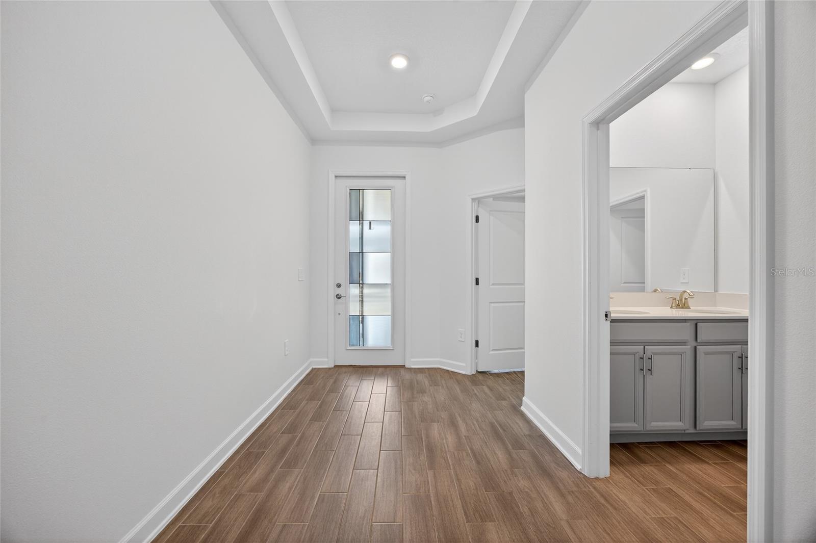 Image 12 of 79 For 11128 Lore Way