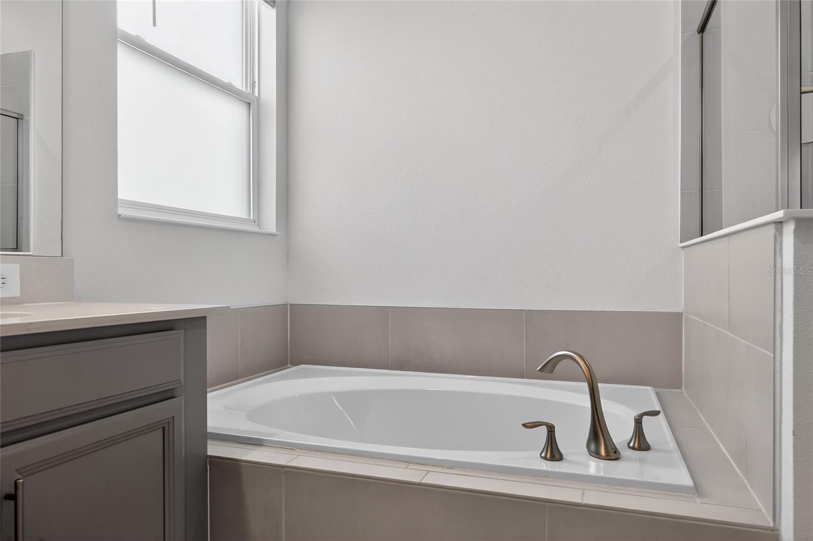 Image 48 of 79 For 11128 Lore Way