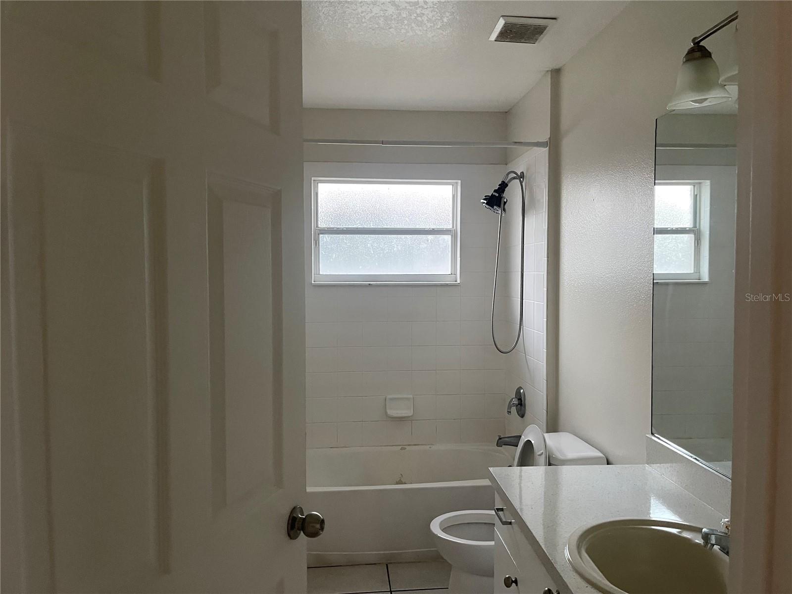 Image 19 of 19 For 326 Chelmsford Court