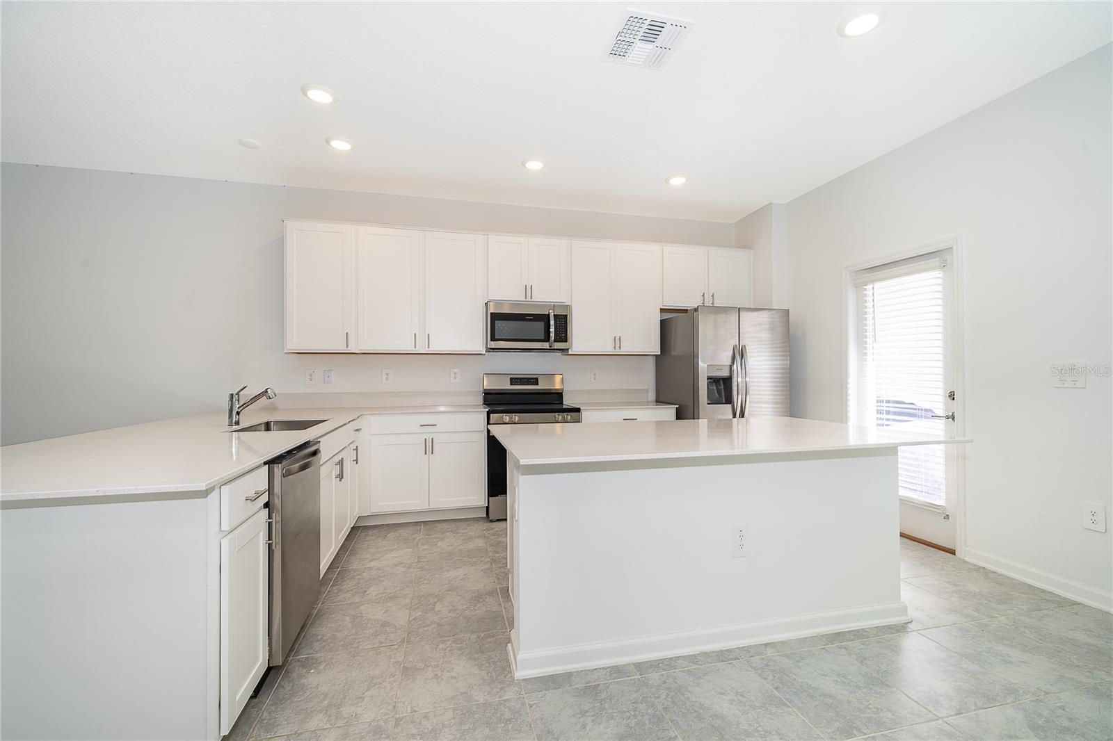 Image 9 of 20 For 6092 Peaceful Parkway