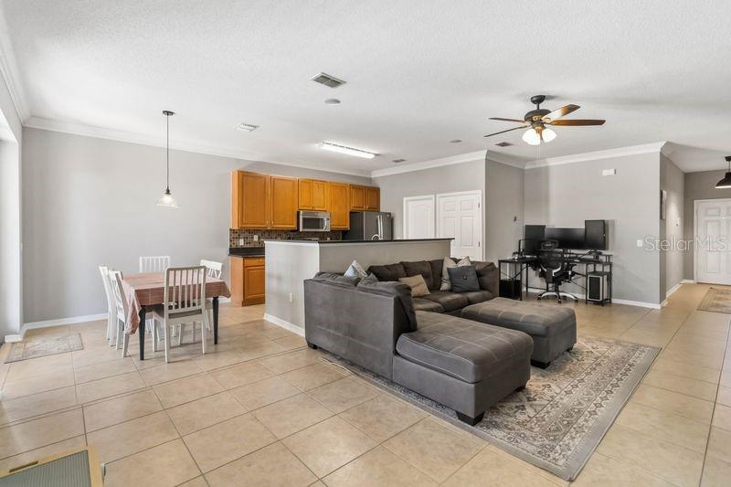 Image 11 of 42 For 5450 Silver Thistle Lane