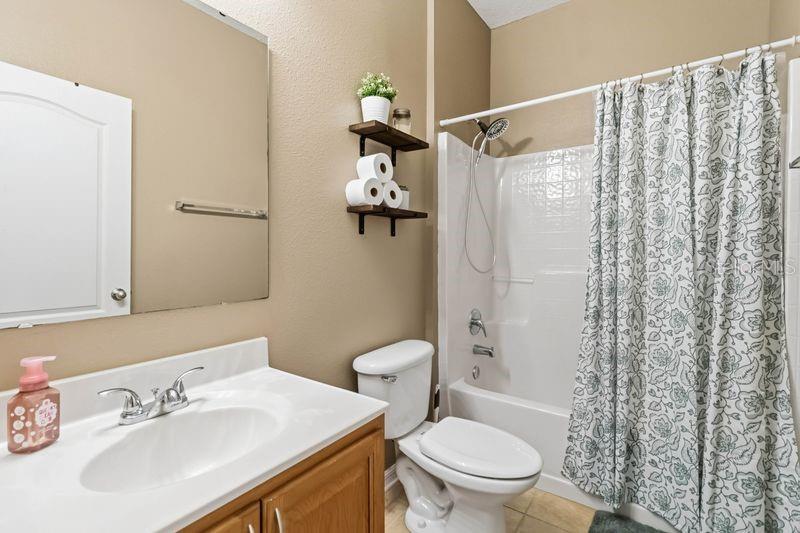 Image 30 of 42 For 5450 Silver Thistle Lane