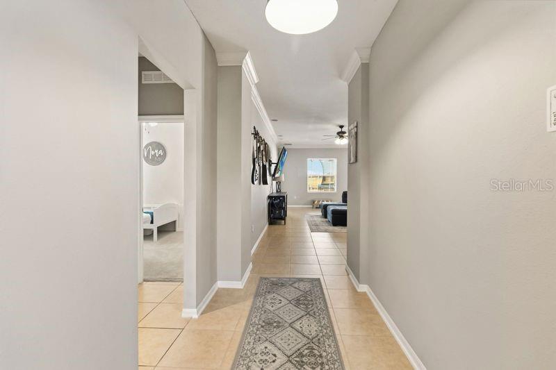 Image 4 of 42 For 5450 Silver Thistle Lane