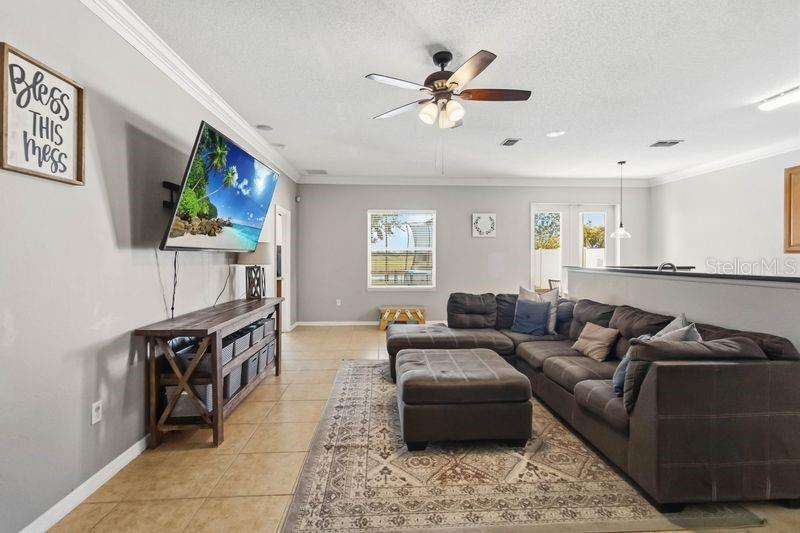 Image 6 of 42 For 5450 Silver Thistle Lane