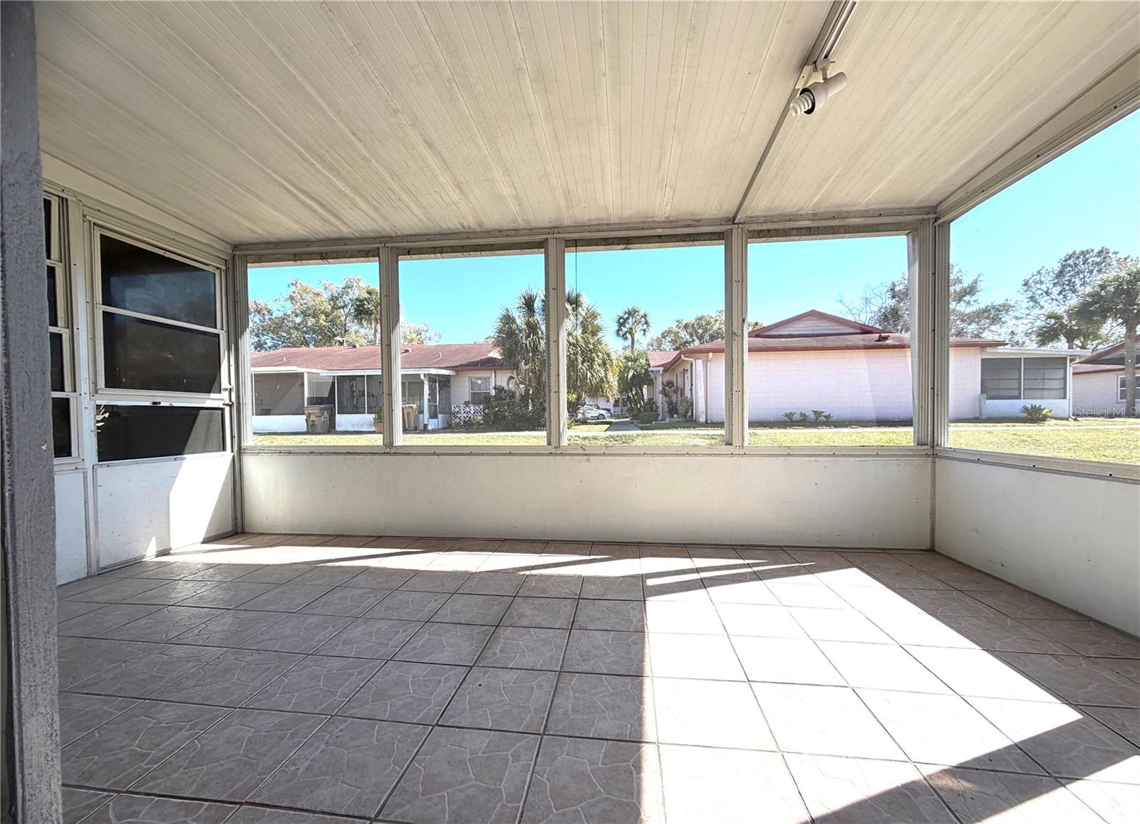 Image 13 of 19 For 68 Marbrisa Way