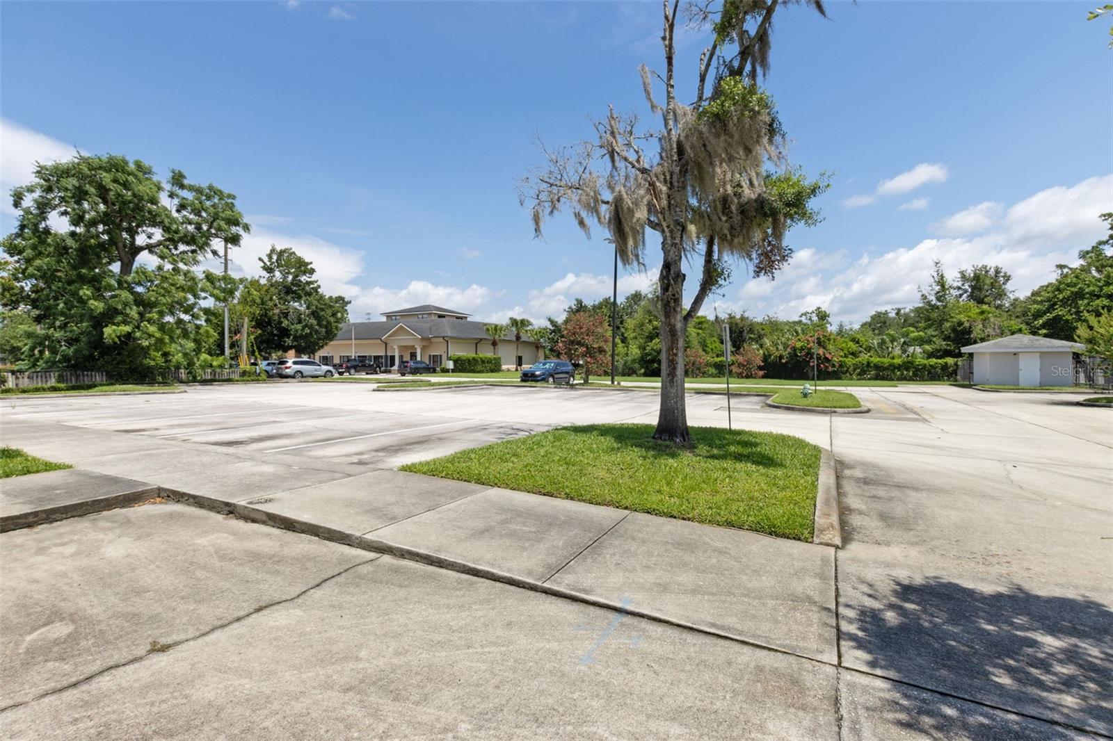 Image 5 of 12 For 2035 Howell Branch Road 1080