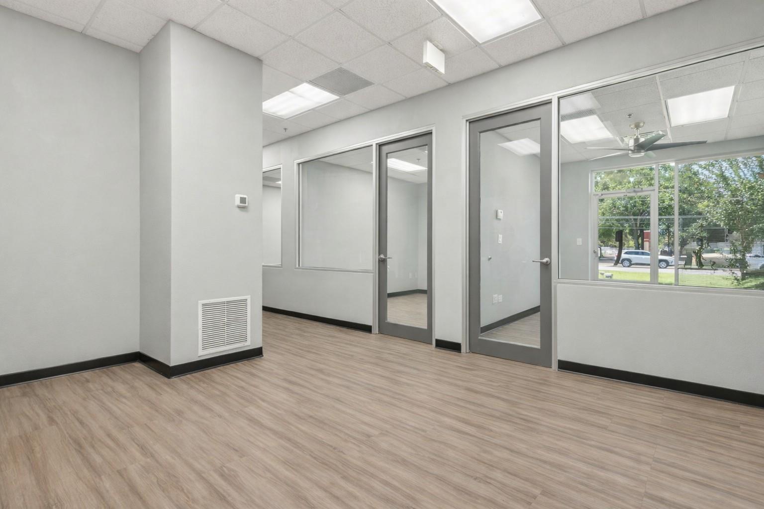 Image 6 of 12 For 2035 Howell Branch Road 1080