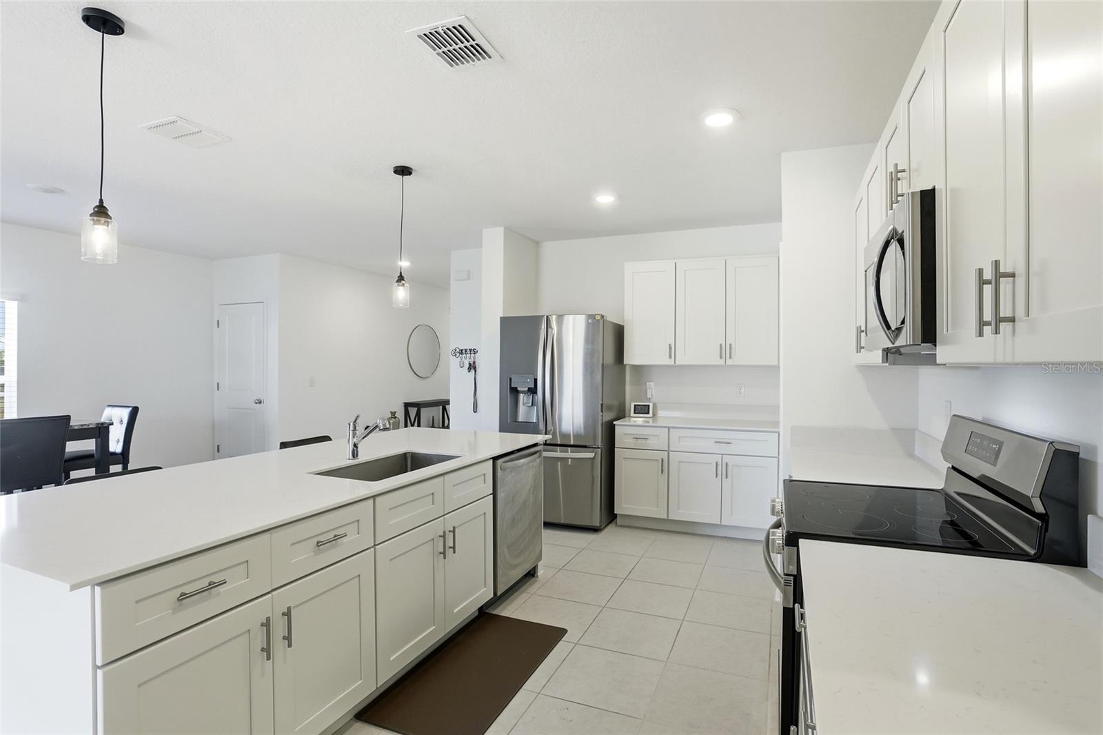 Image 11 of 47 For 4738 Guinep Lane