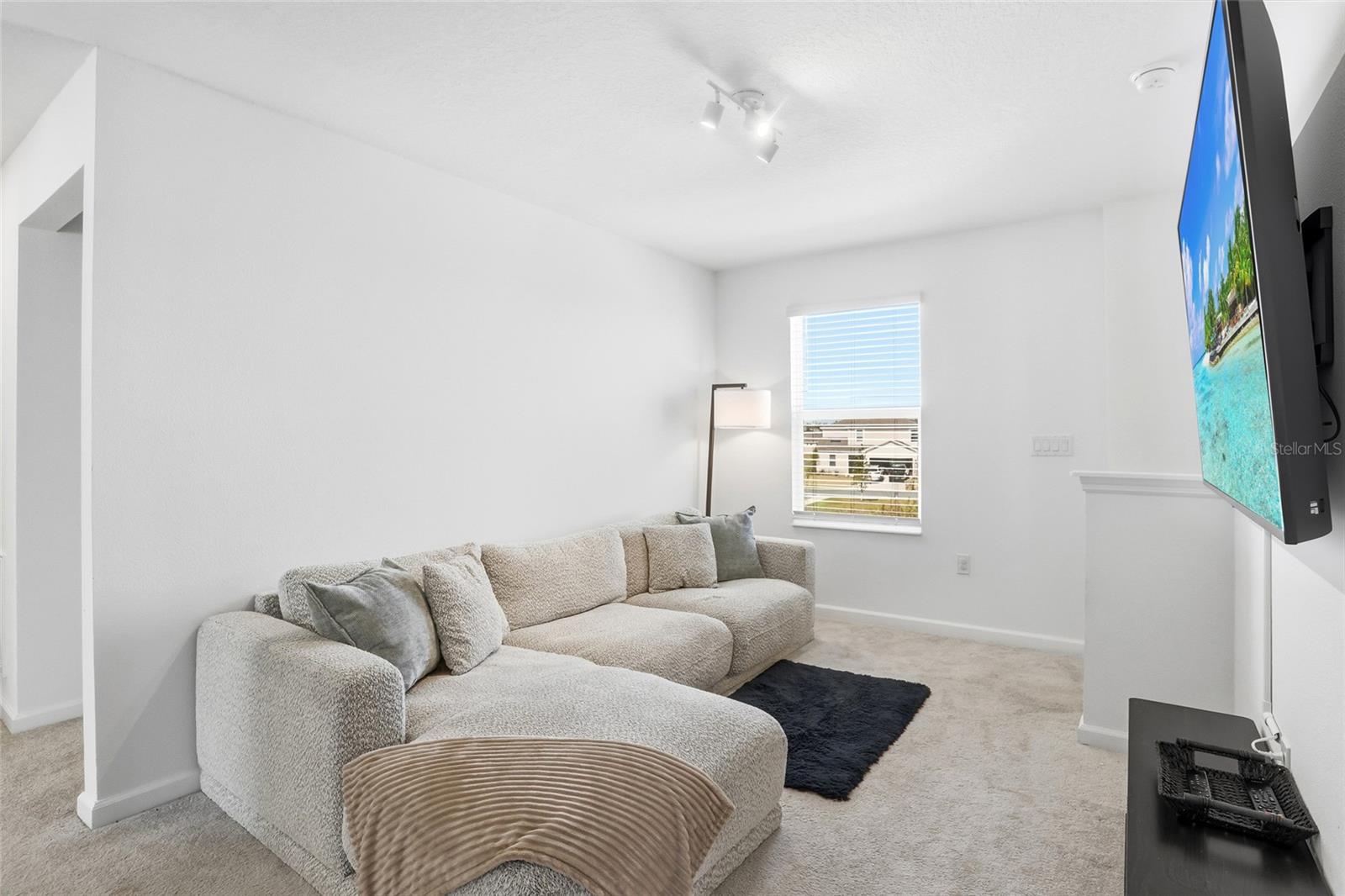 Image 34 of 47 For 4738 Guinep Lane