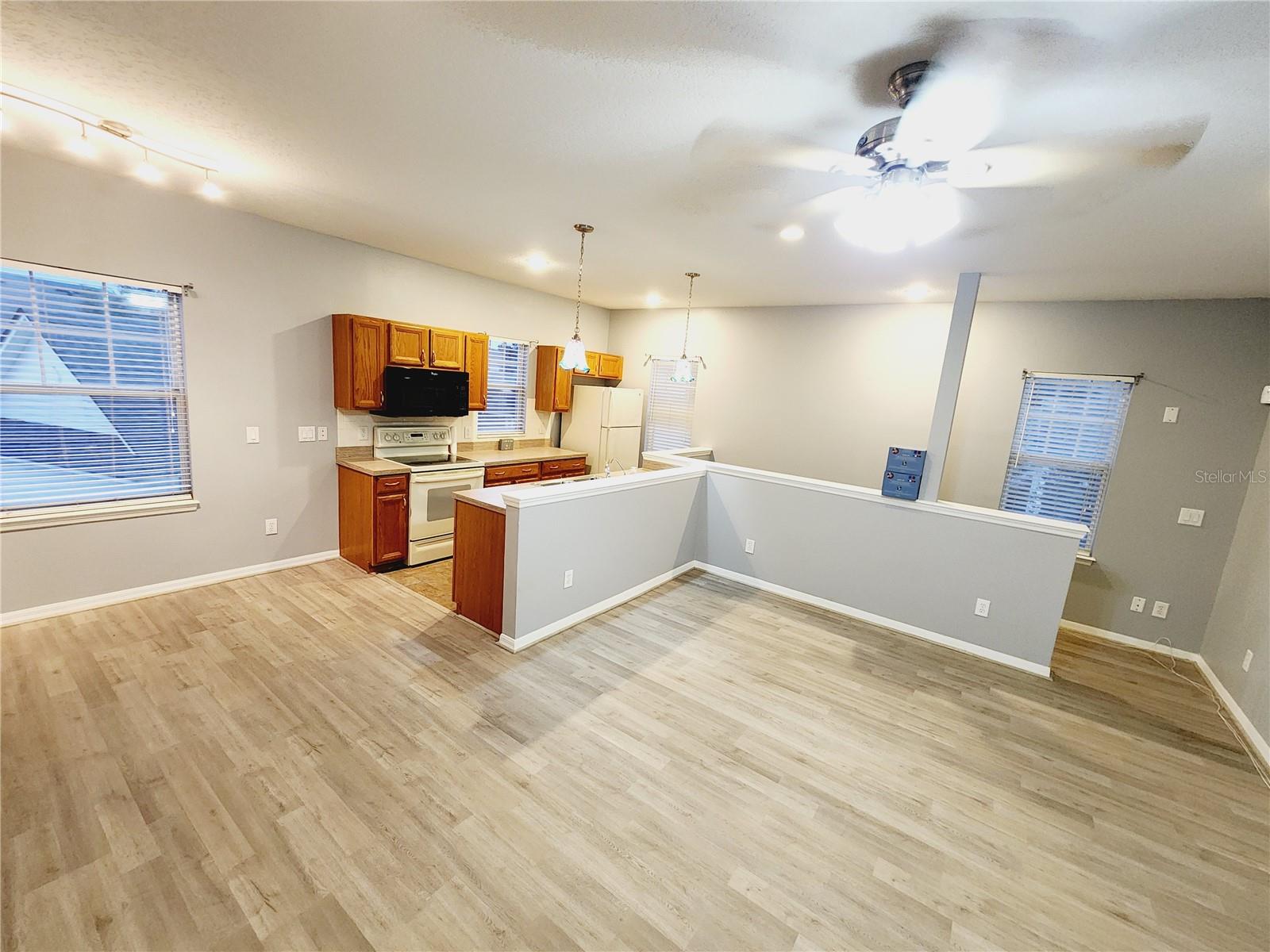 Image 10 of 18 For 1014 Persimmon Street B