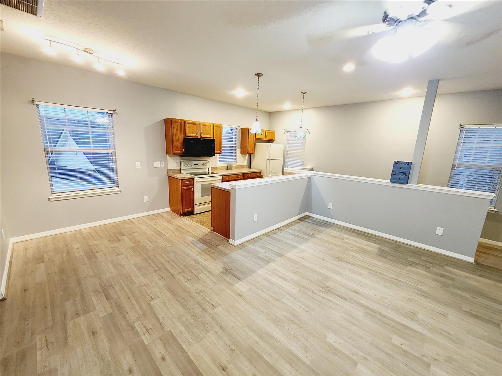 Image 11 of 18 For 1014 Persimmon Street B