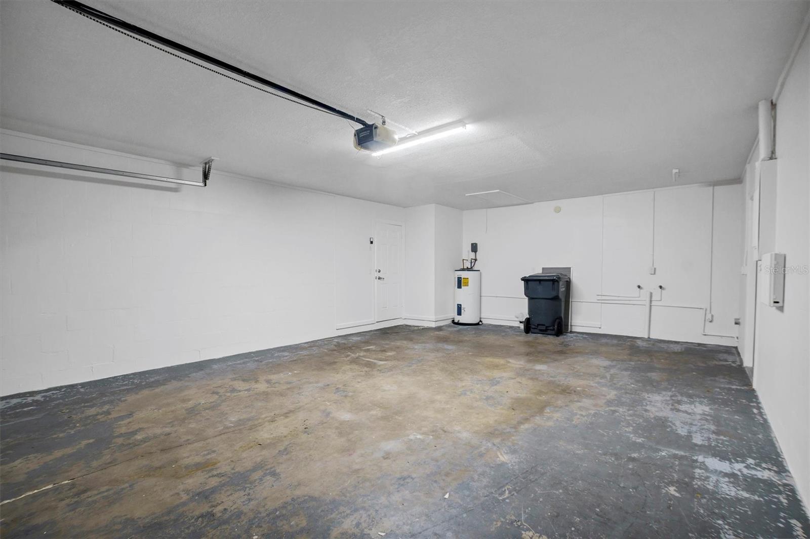 Image 28 of 35 For 120 Sandburg Lane