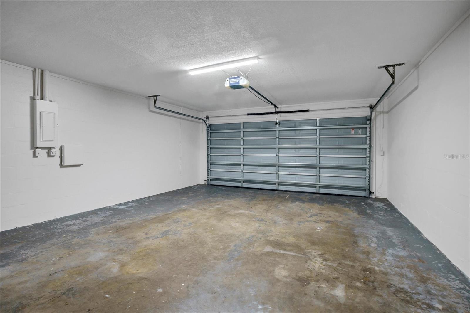 Image 30 of 35 For 120 Sandburg Lane