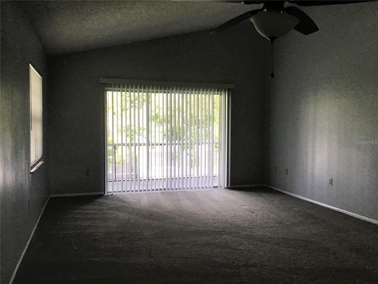 Image 5 of 14 For 6037 Amberly Court F35