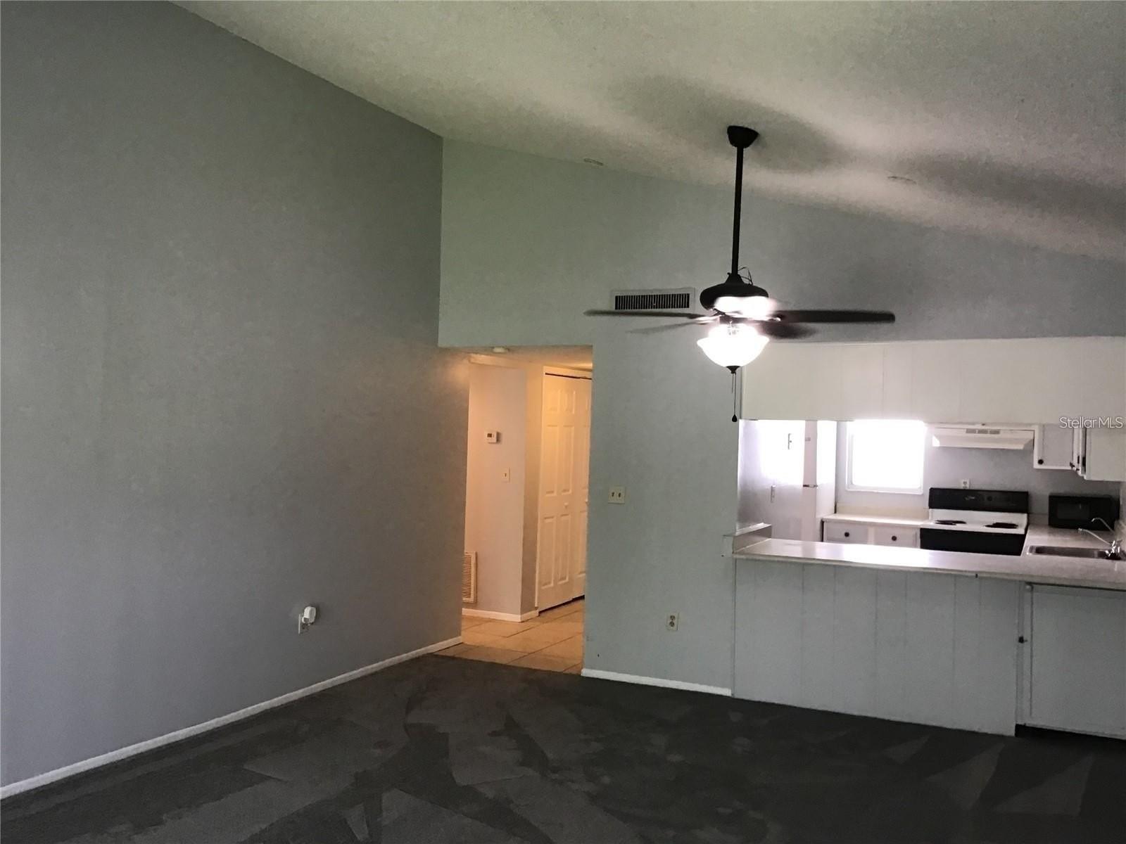 Image 6 of 14 For 6037 Amberly Court F35