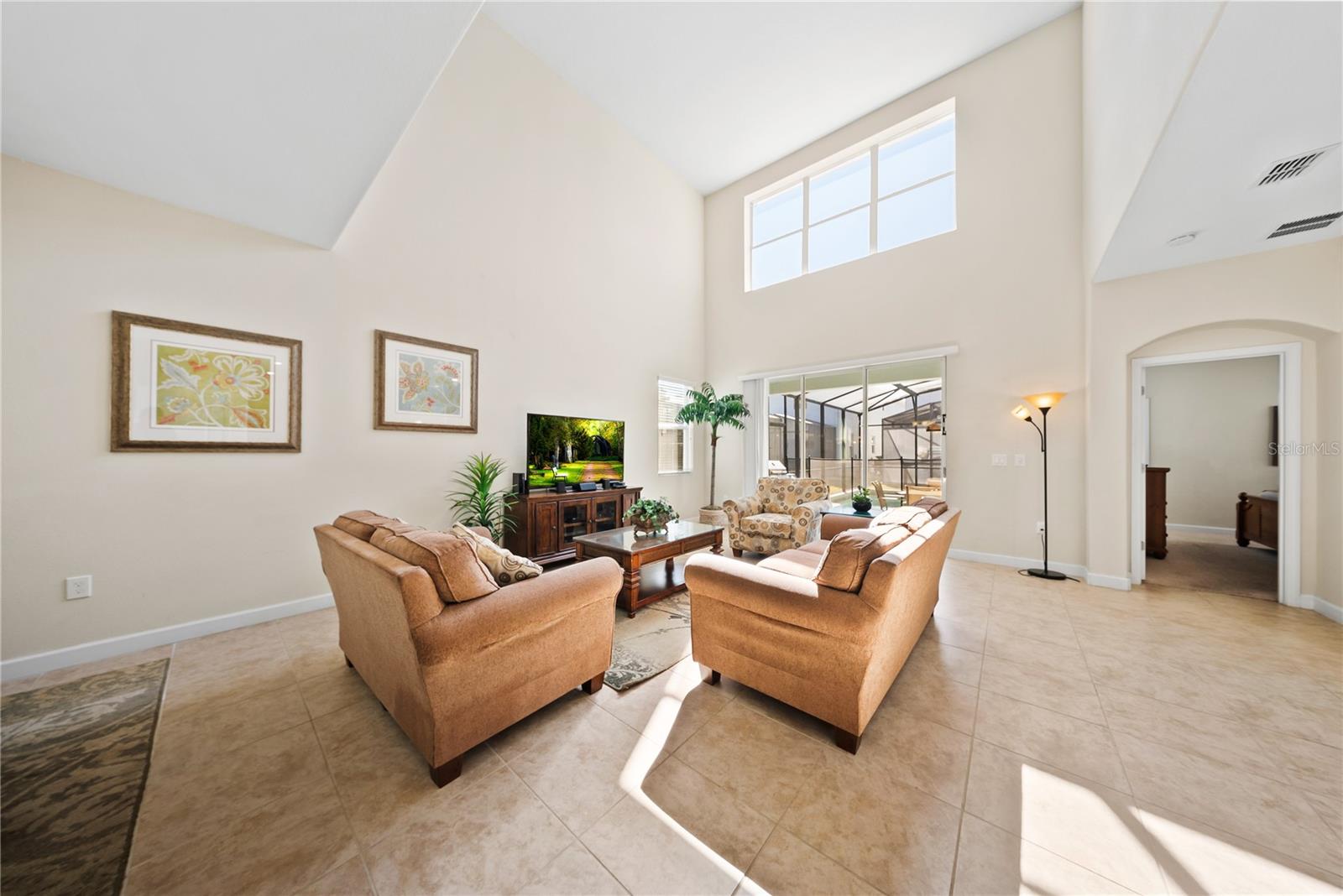 Image 16 of 76 For 8960 Bismarck Palm Rd