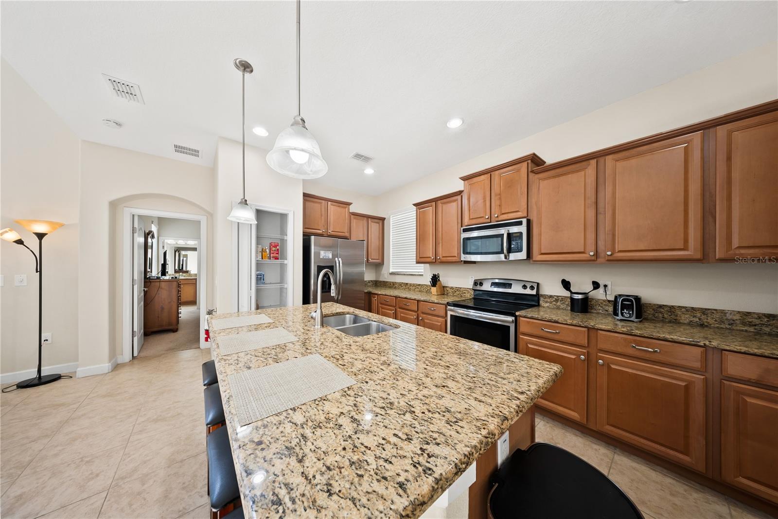 Image 23 of 76 For 8960 Bismarck Palm Rd