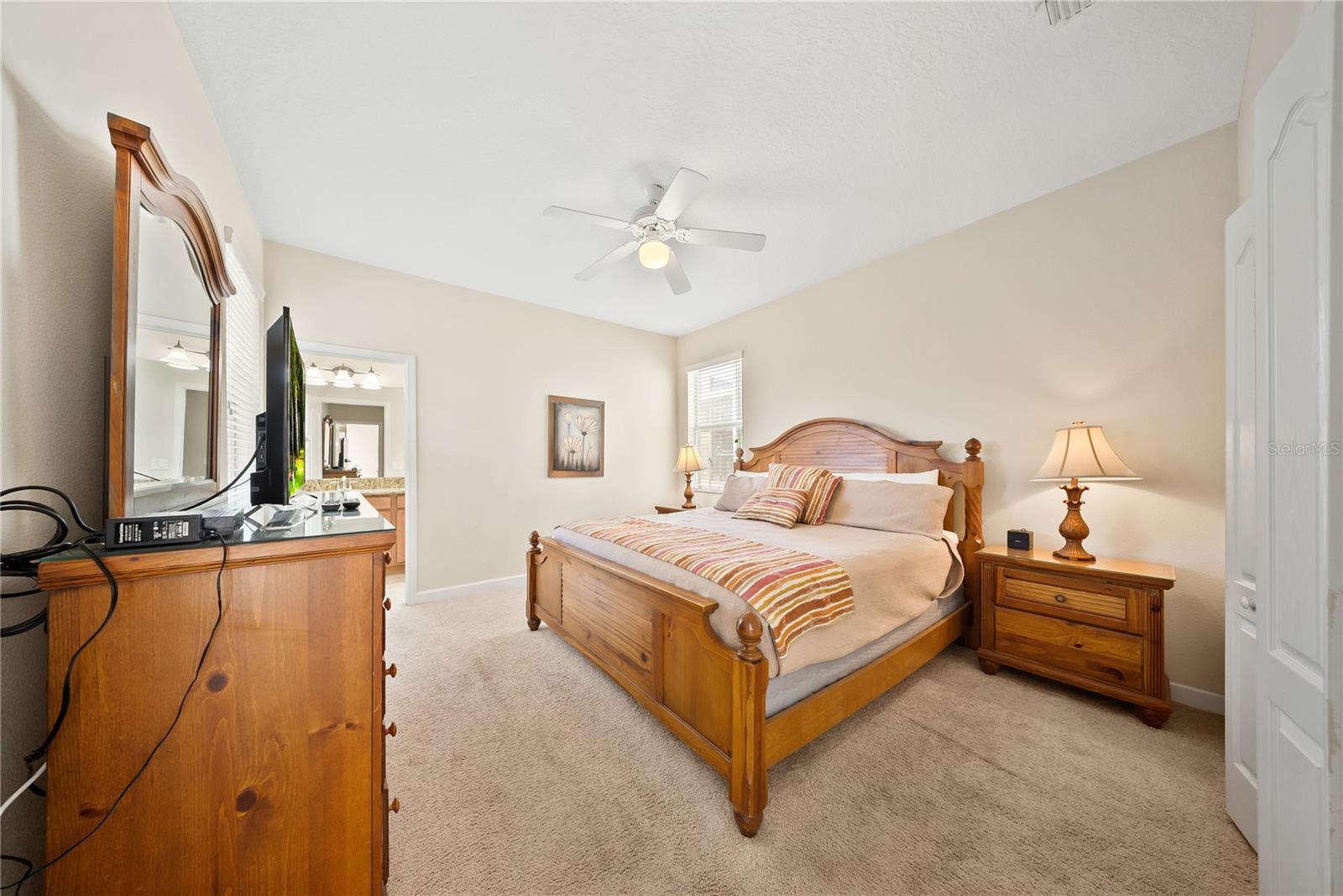 Image 25 of 76 For 8960 Bismarck Palm Rd