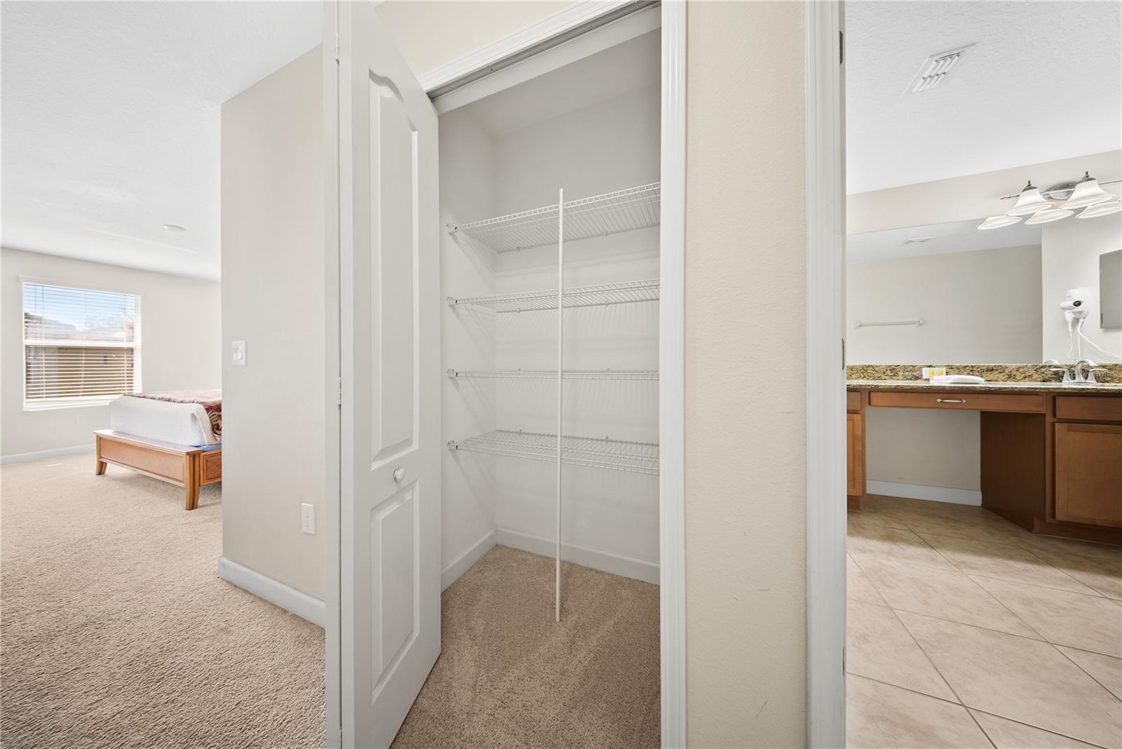 Image 40 of 76 For 8960 Bismarck Palm Rd