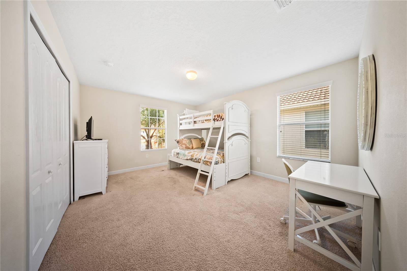 Image 49 of 76 For 8960 Bismarck Palm Rd