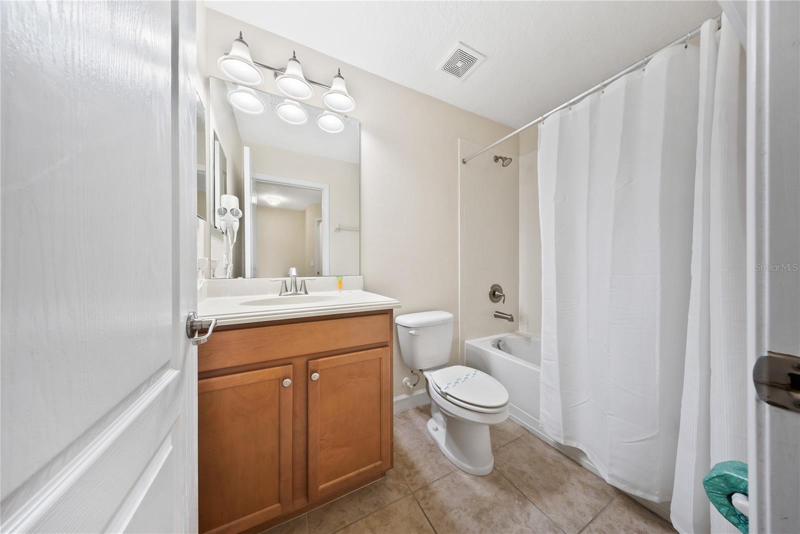 Image 53 of 76 For 8960 Bismarck Palm Rd