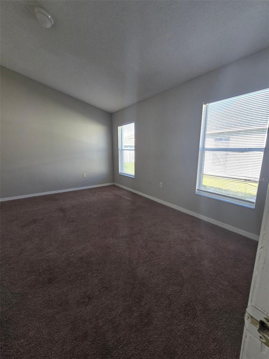 Image 11 of 38 For 229 Ronaldale Avenue