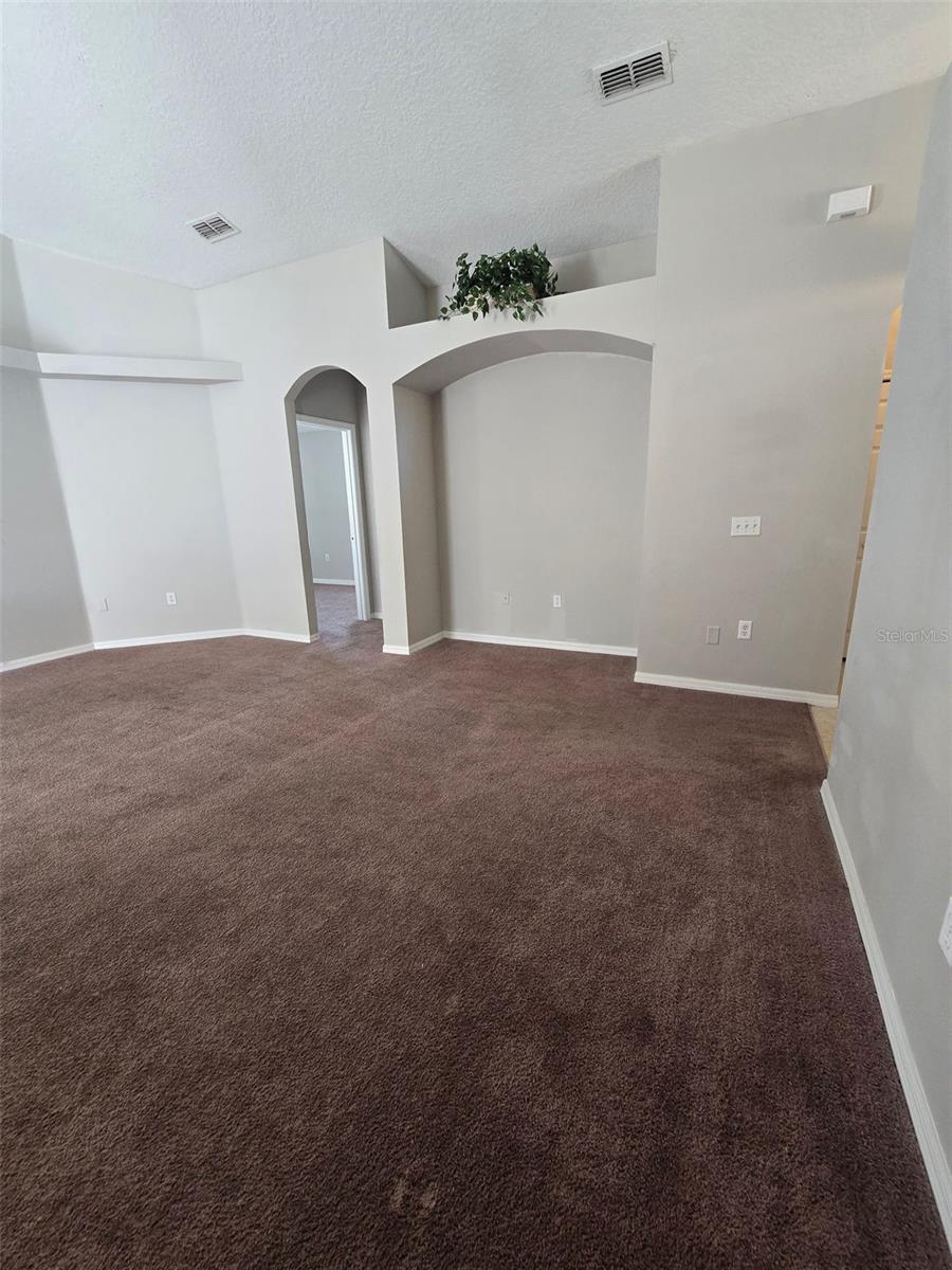 Image 14 of 38 For 229 Ronaldale Avenue