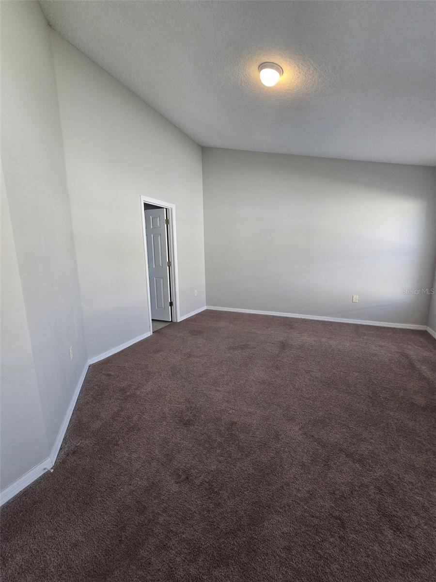 Image 27 of 38 For 229 Ronaldale Avenue