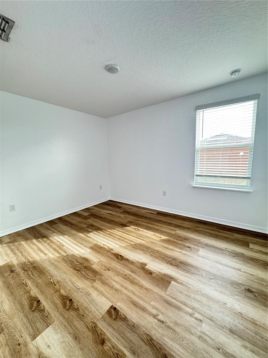 Image 18 of 32 For 803 James Drive