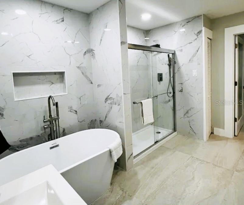 Image 16 of 39 For 15618 Us Highway 301