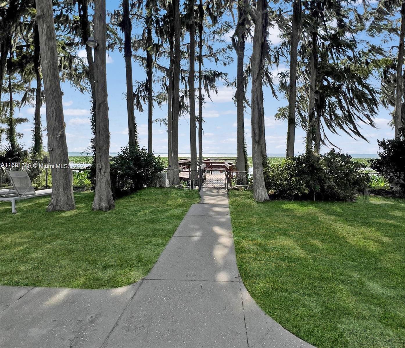 Image 30 of 39 For 15618 Us Highway 301