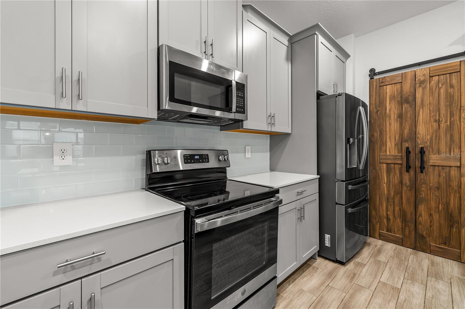 Image 14 of 28 For 11409 Rhyme Avenue