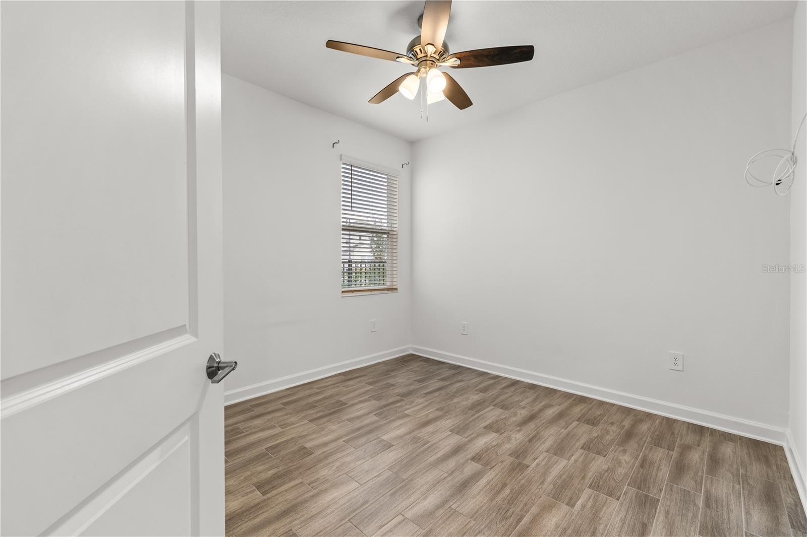 Image 7 of 28 For 11409 Rhyme Avenue