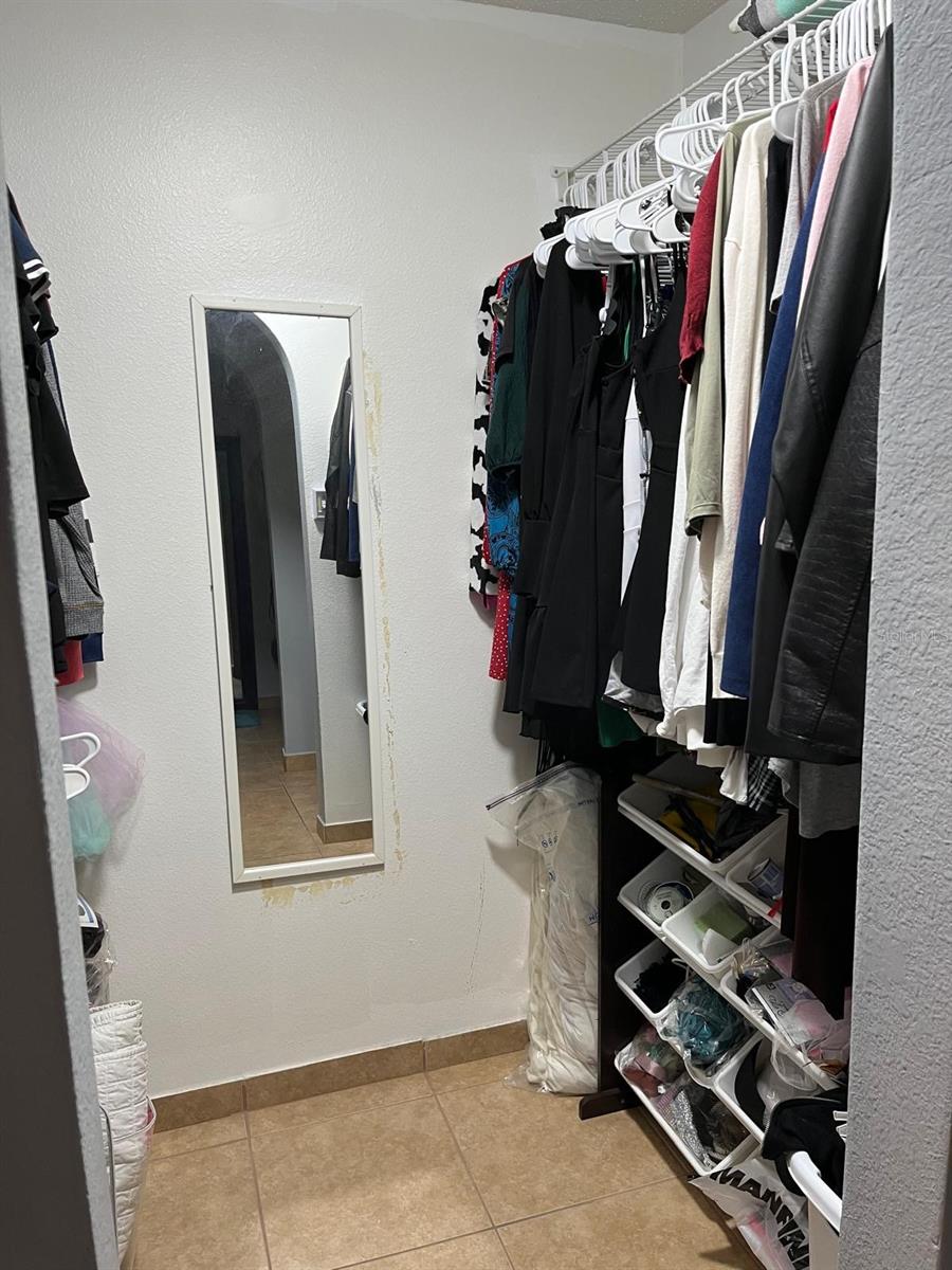 Image 21 of 34 For 303 Baccarat Court