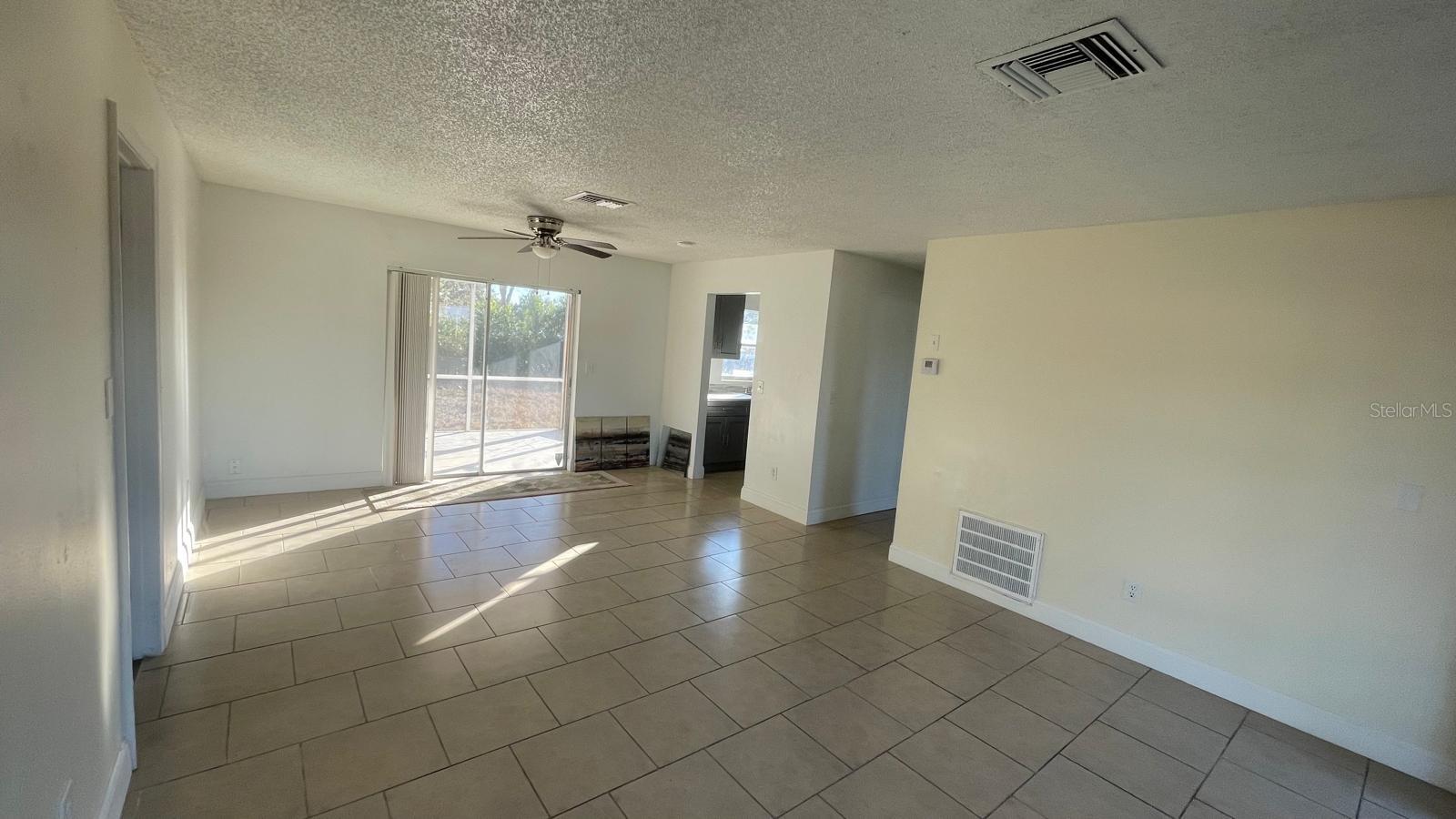 Image 3 of 9 For 2633 Beal Street