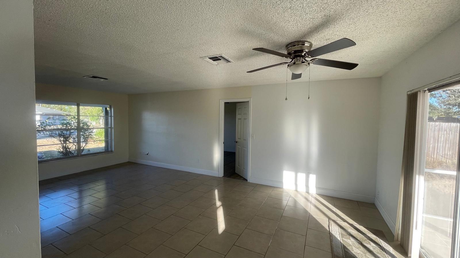 Image 5 of 9 For 2633 Beal Street