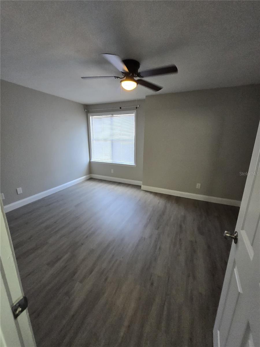 Image 10 of 16 For 3044 Antique Oaks Circle Apt 177