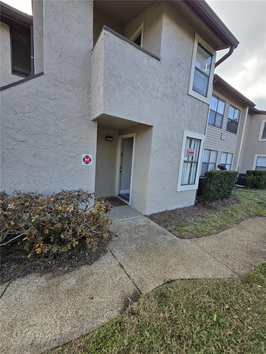 Image 15 of 16 For 3044 Antique Oaks Circle Apt 177