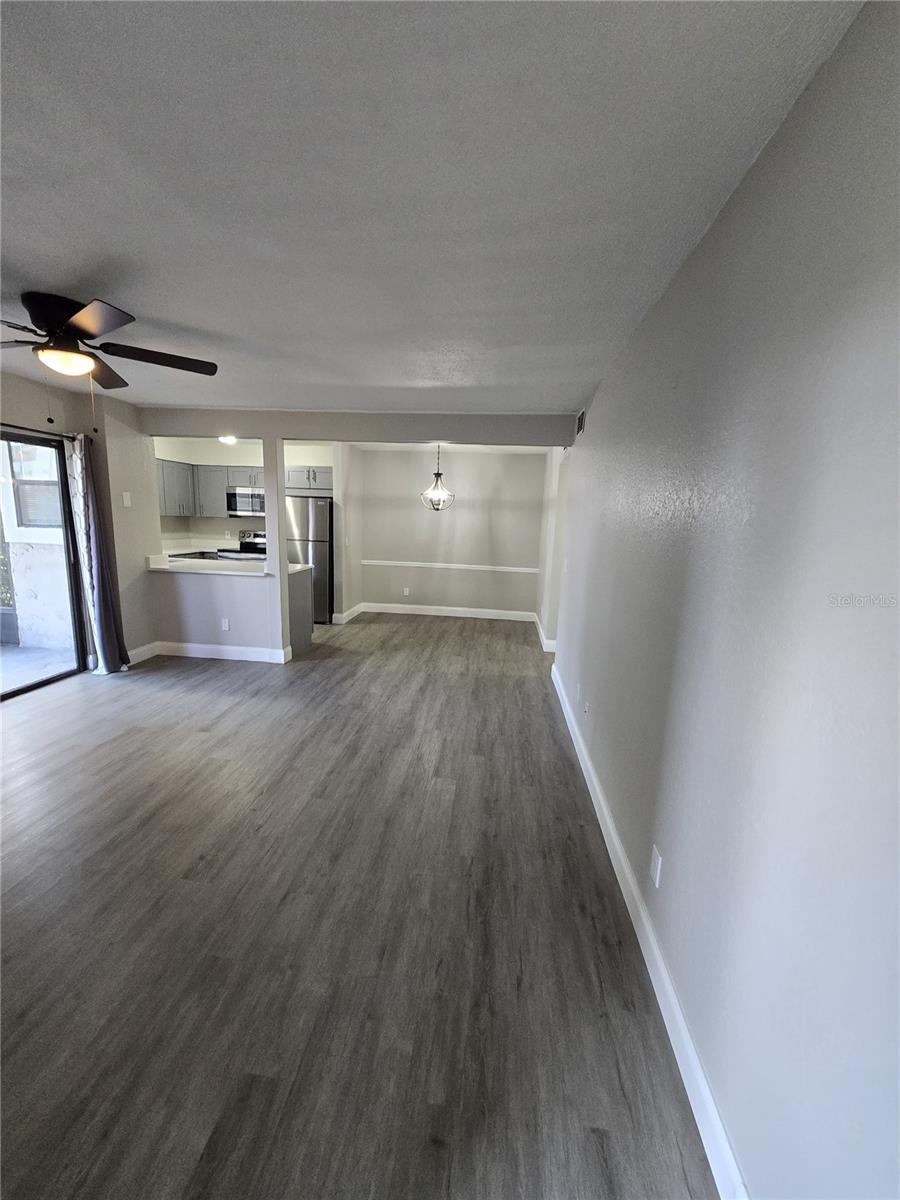 Image 6 of 16 For 3044 Antique Oaks Circle Apt 177