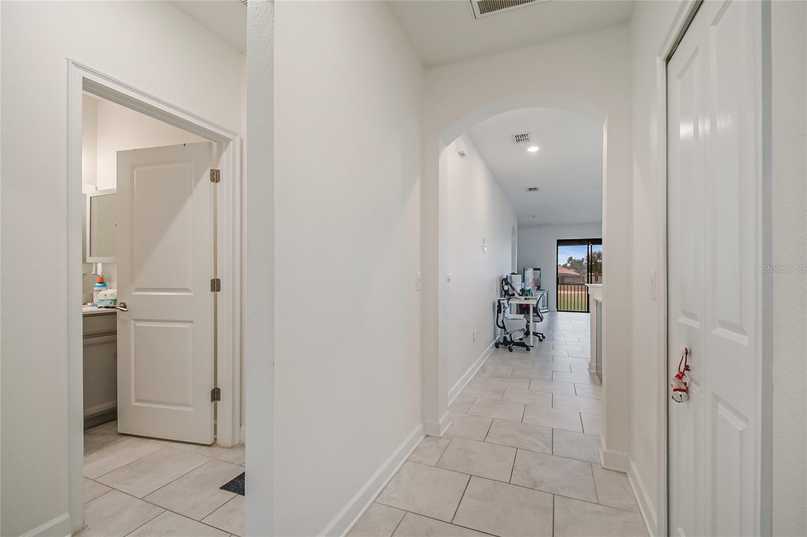 Image 18 of 70 For 8990 Azalea Sands Lane 8990