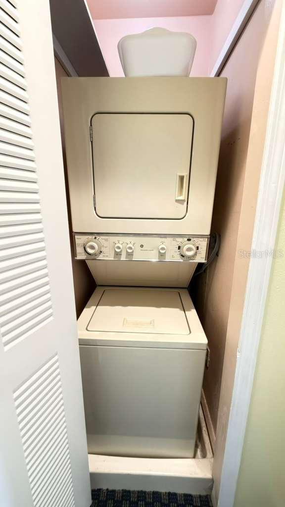 Image 18 of 38 For 3197 Sea World Court