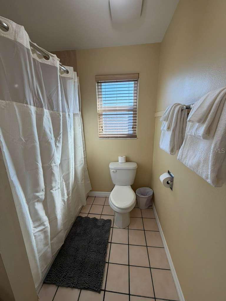 Image 23 of 38 For 3197 Sea World Court