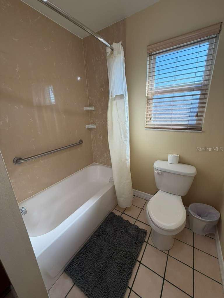 Image 24 of 38 For 3197 Sea World Court