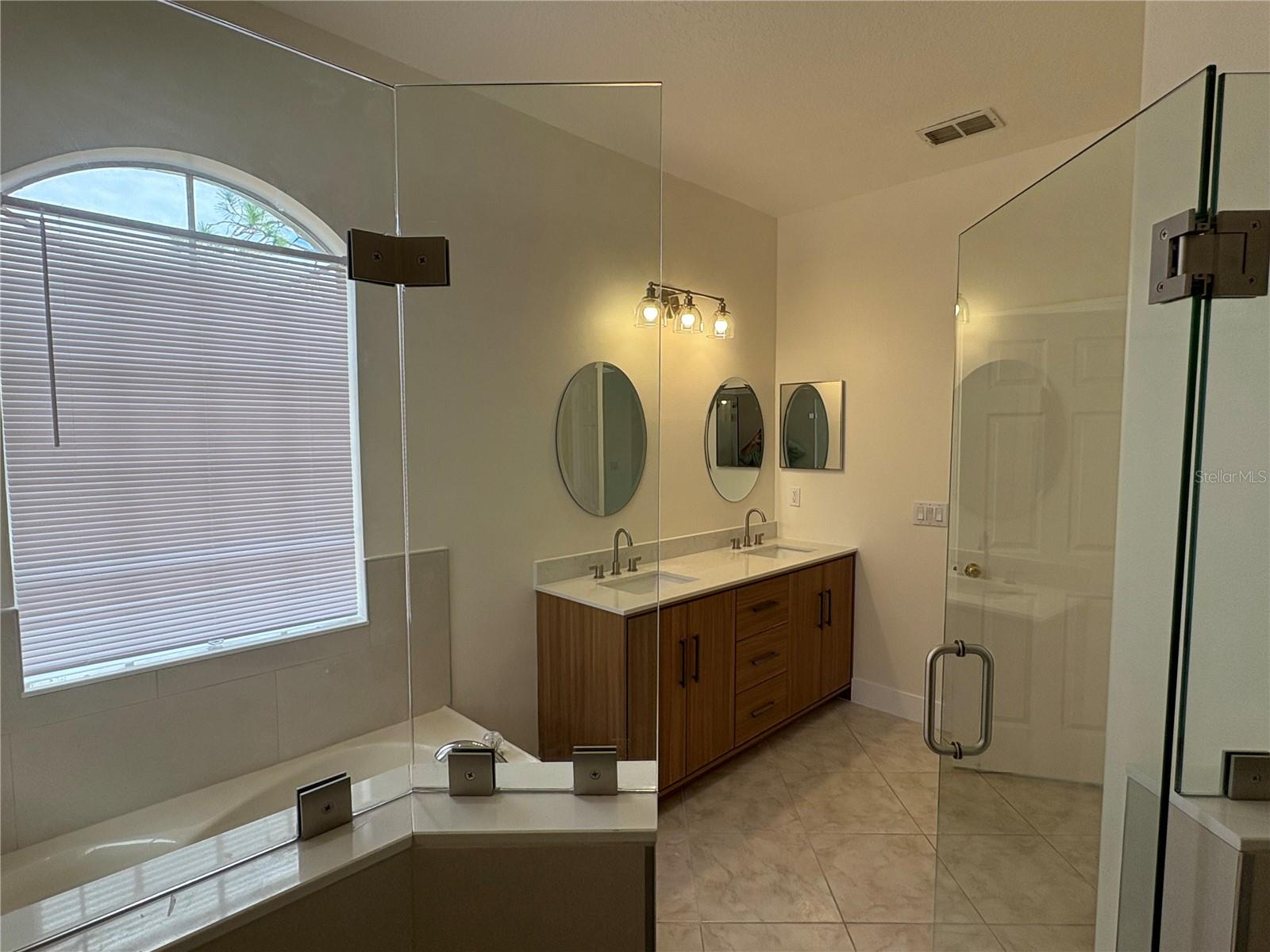 Image 12 of 20 For 1456 Sun Meadow Drive