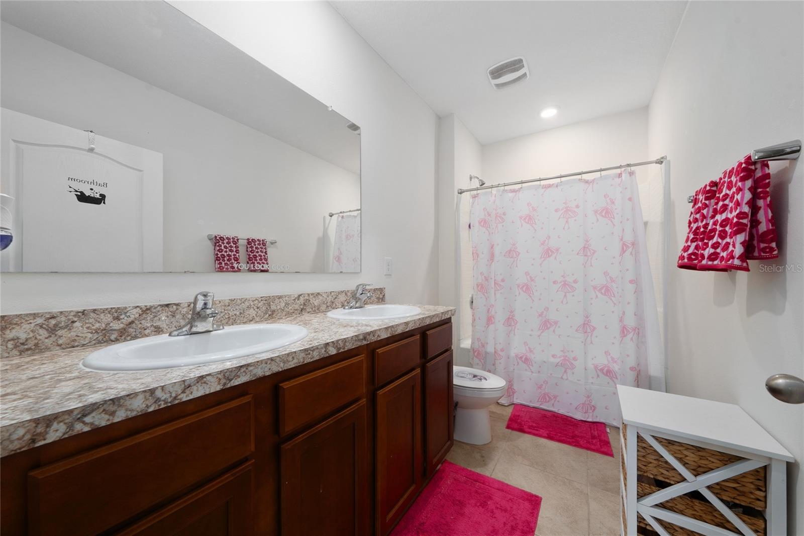 Image 19 of 34 For 297 Gina Lane