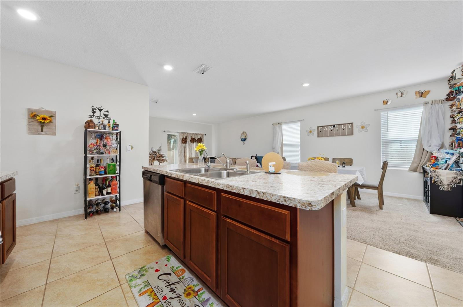 Image 8 of 34 For 297 Gina Lane